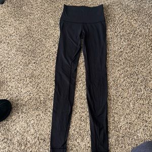 Black Lululemon leggings, size 4!
